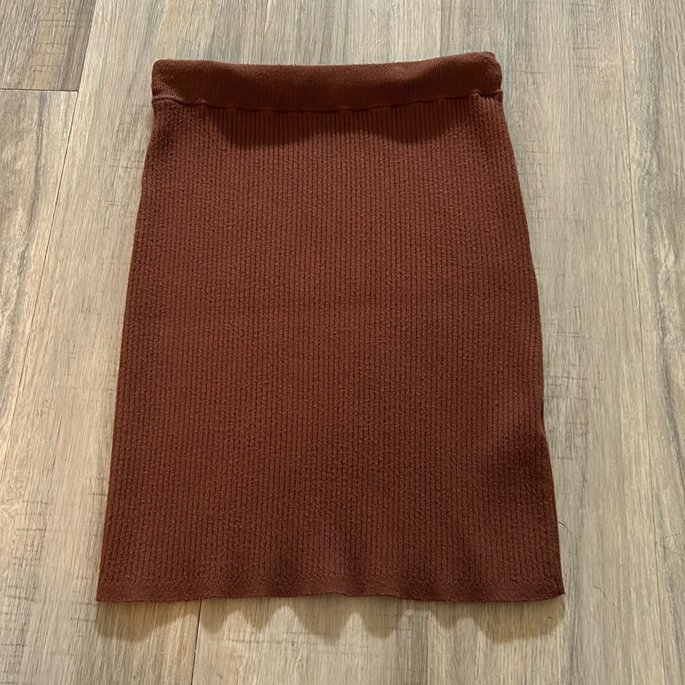 Wilfred Ribbed High Waisted Mini Skirt